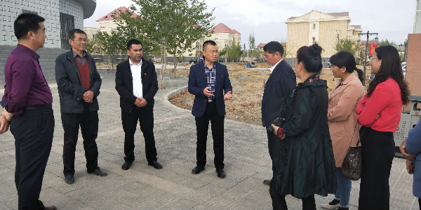 第三师图木舒克市统战部一行到223团观摩学习)}