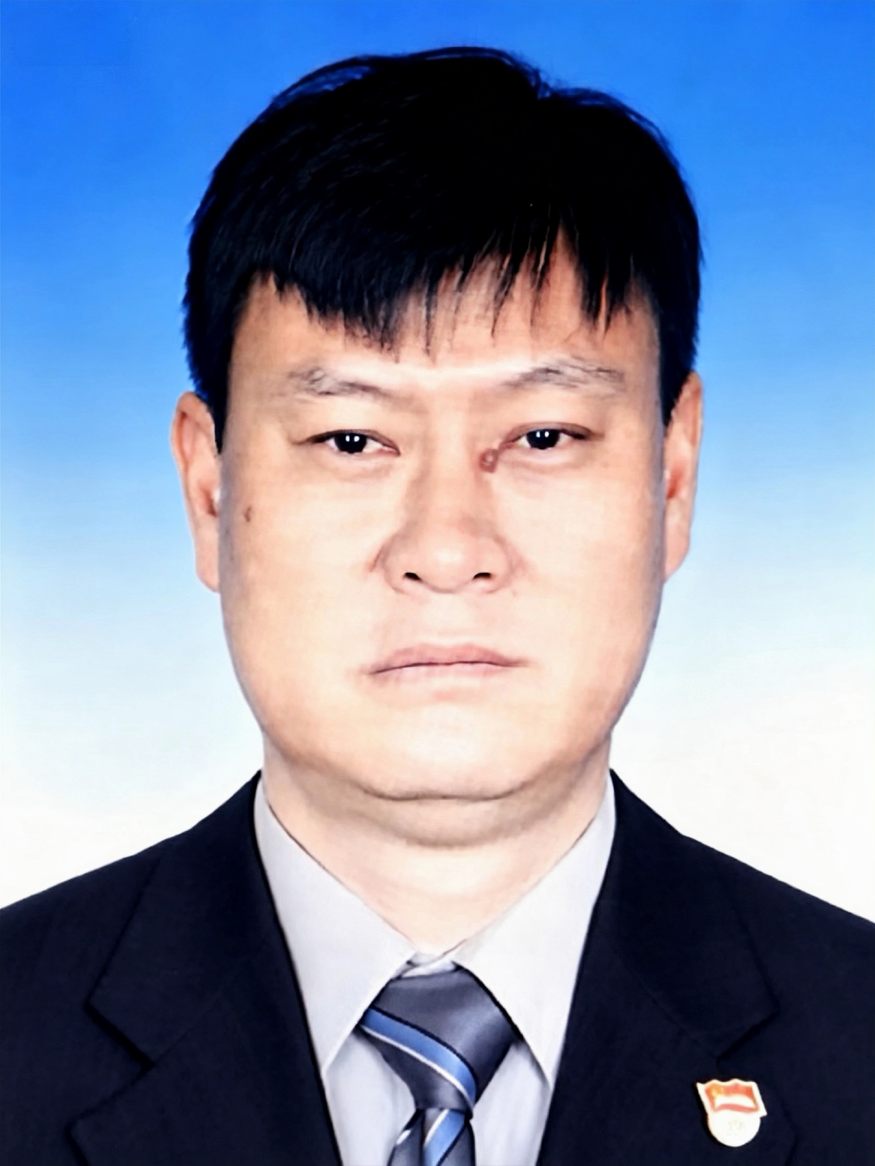 童军伟