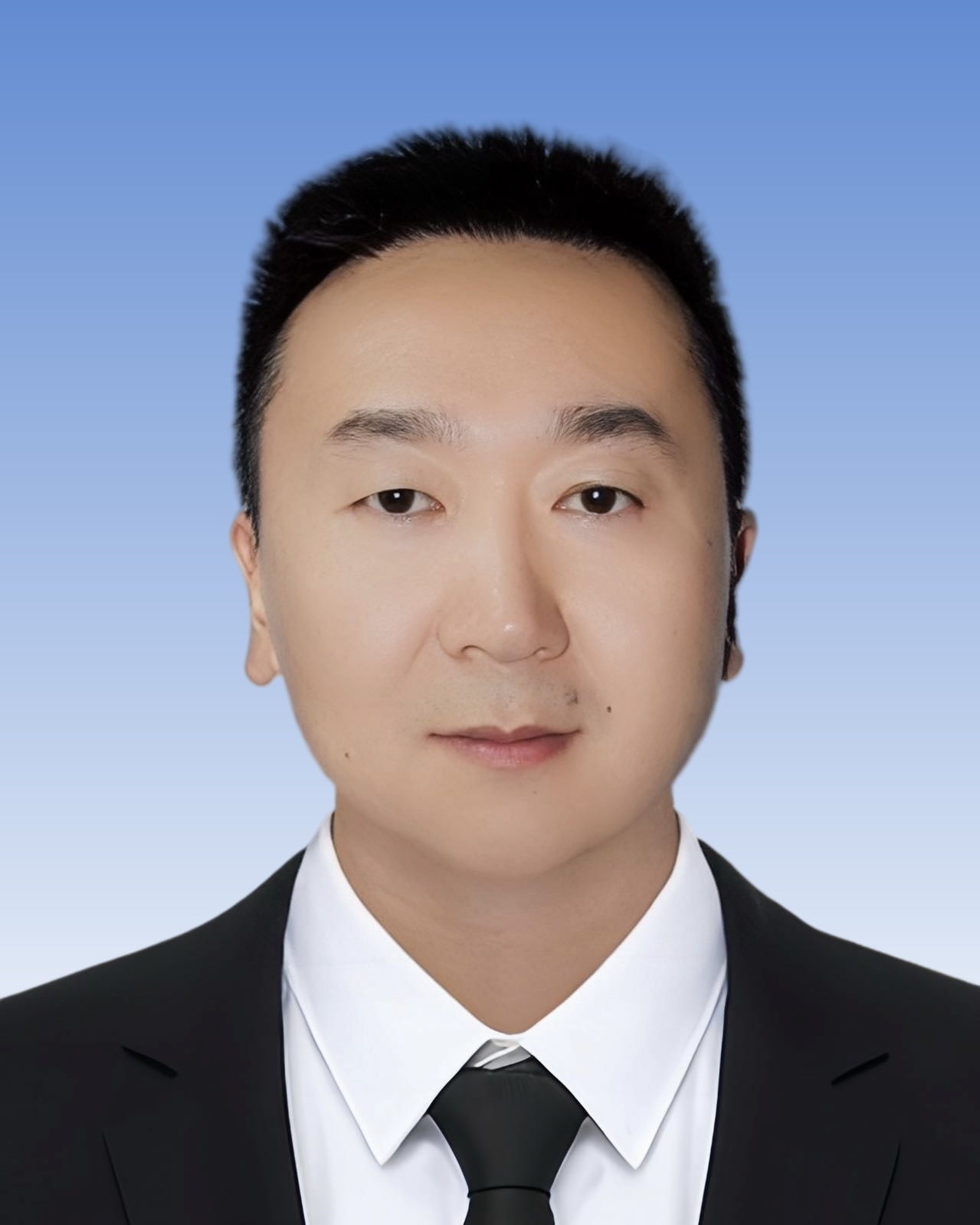 晁　辉
